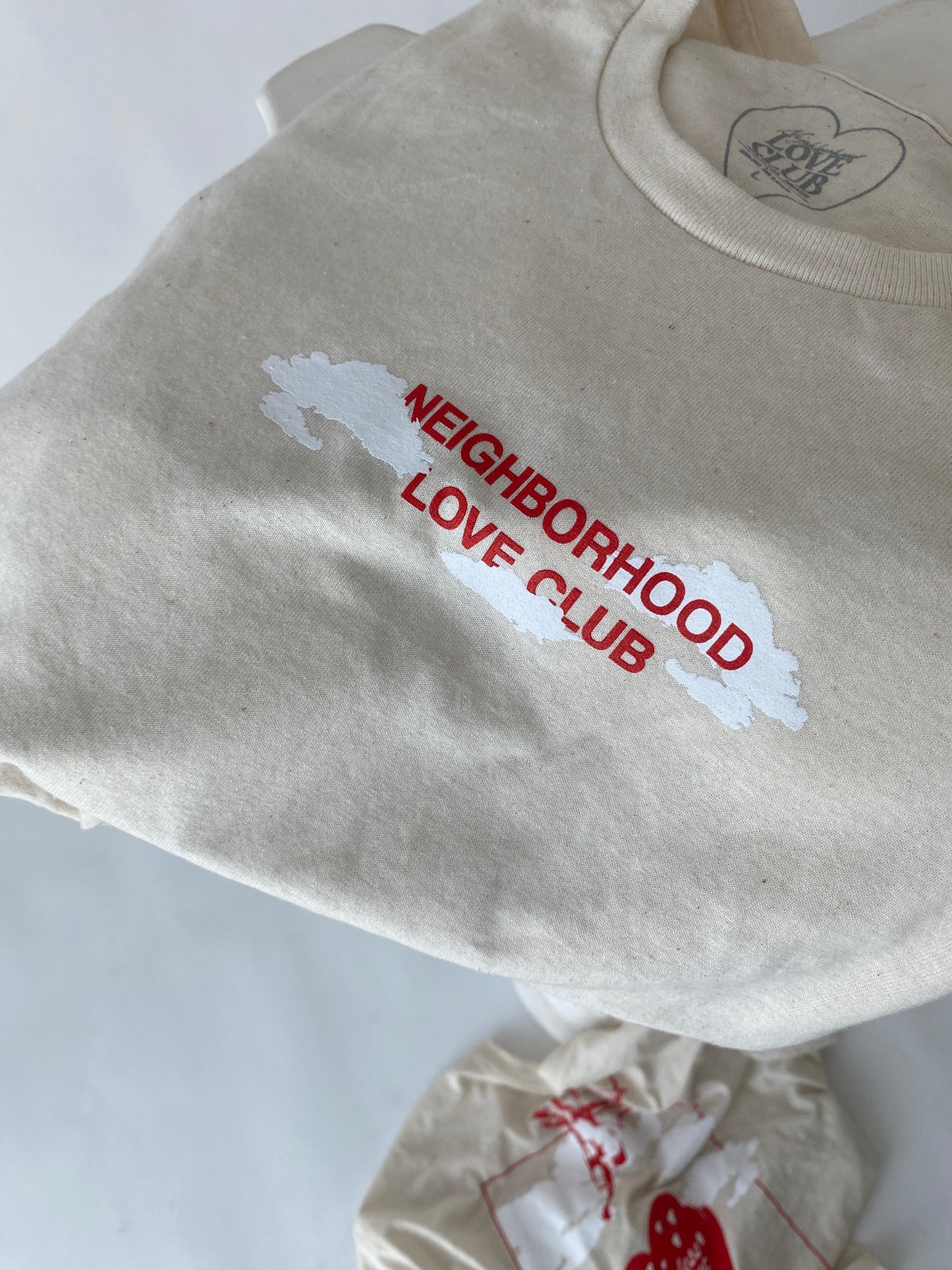 hopeless romantic tee